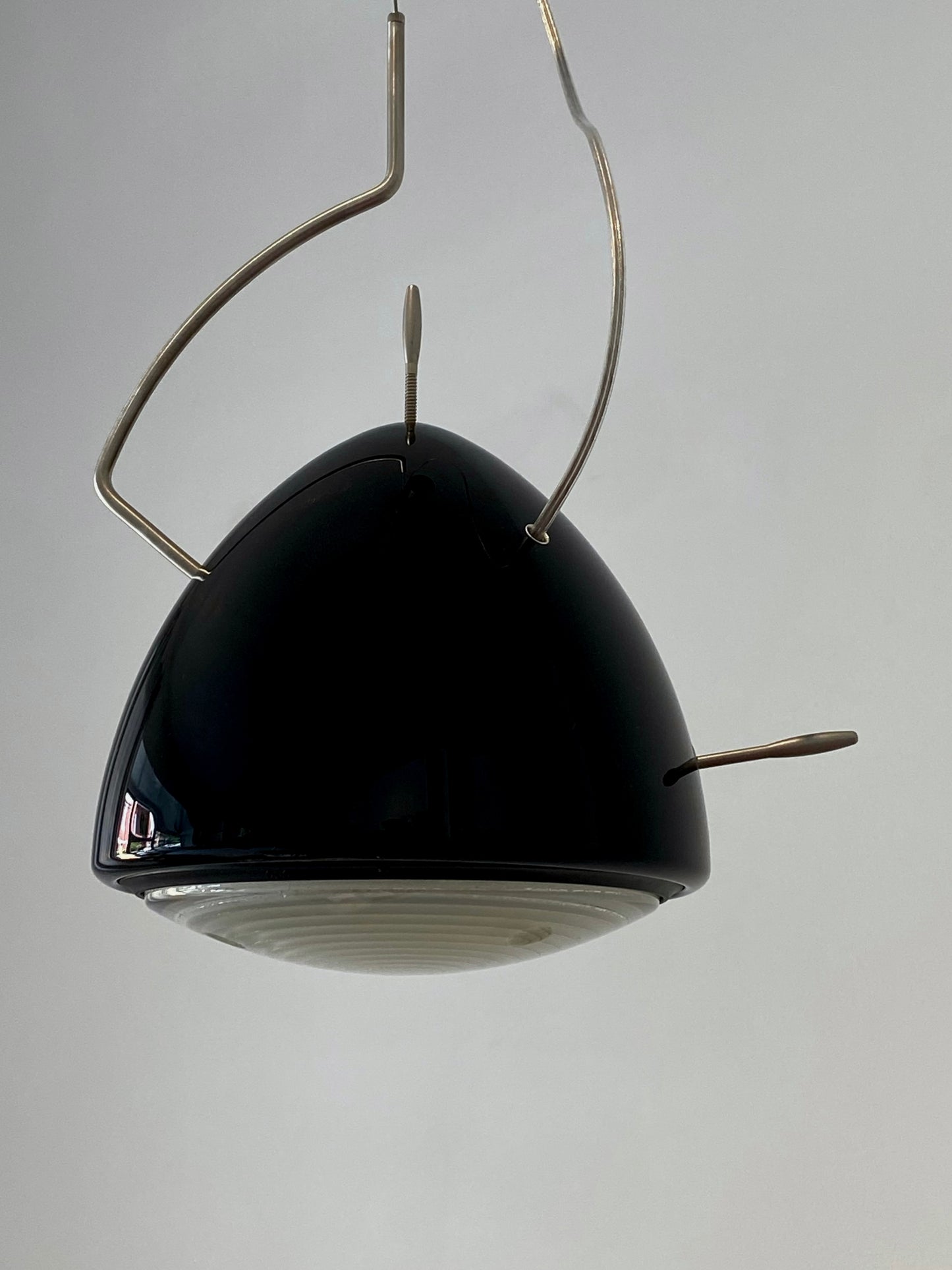 George suspension by Tobias Grau
