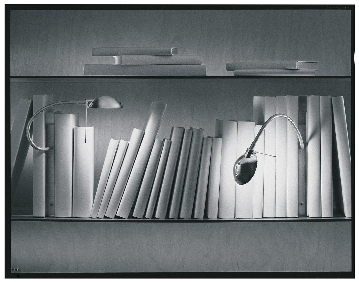 Oskar table lamp