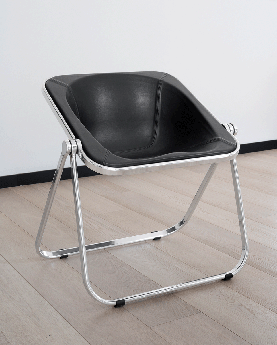 Plona folding lounge chair by Giancarlo Piretti