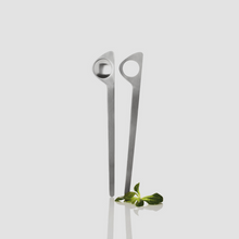 Charger l&#39;image dans la galerie, Ustensiles à salade par Arne Jacobsen
