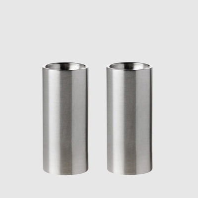 Salières et poivrières par Arne Jacobsen