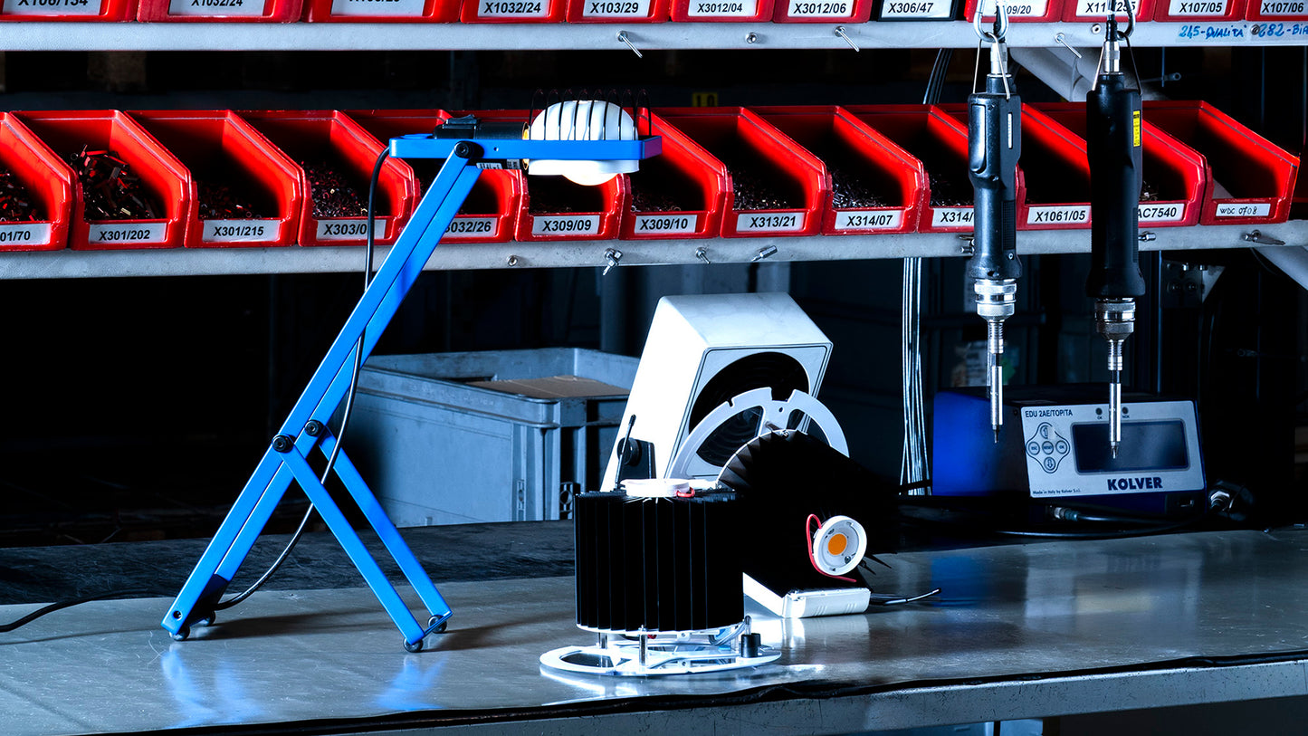 Sintesi table lamp by Ernesto Gismondi