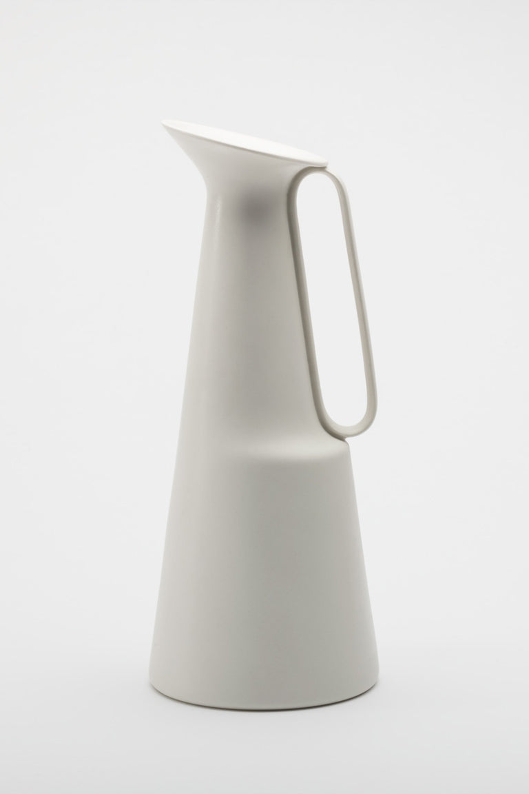 Sula pitcher by Giulio Iacchetti