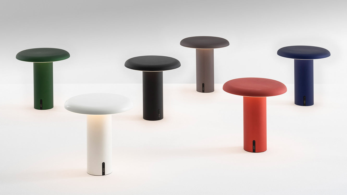 Lampe portative Takku par Foster + Partners 