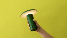 Charger l&#39;image dans la galerie, Lampe portative Takku par Foster + Partners 
