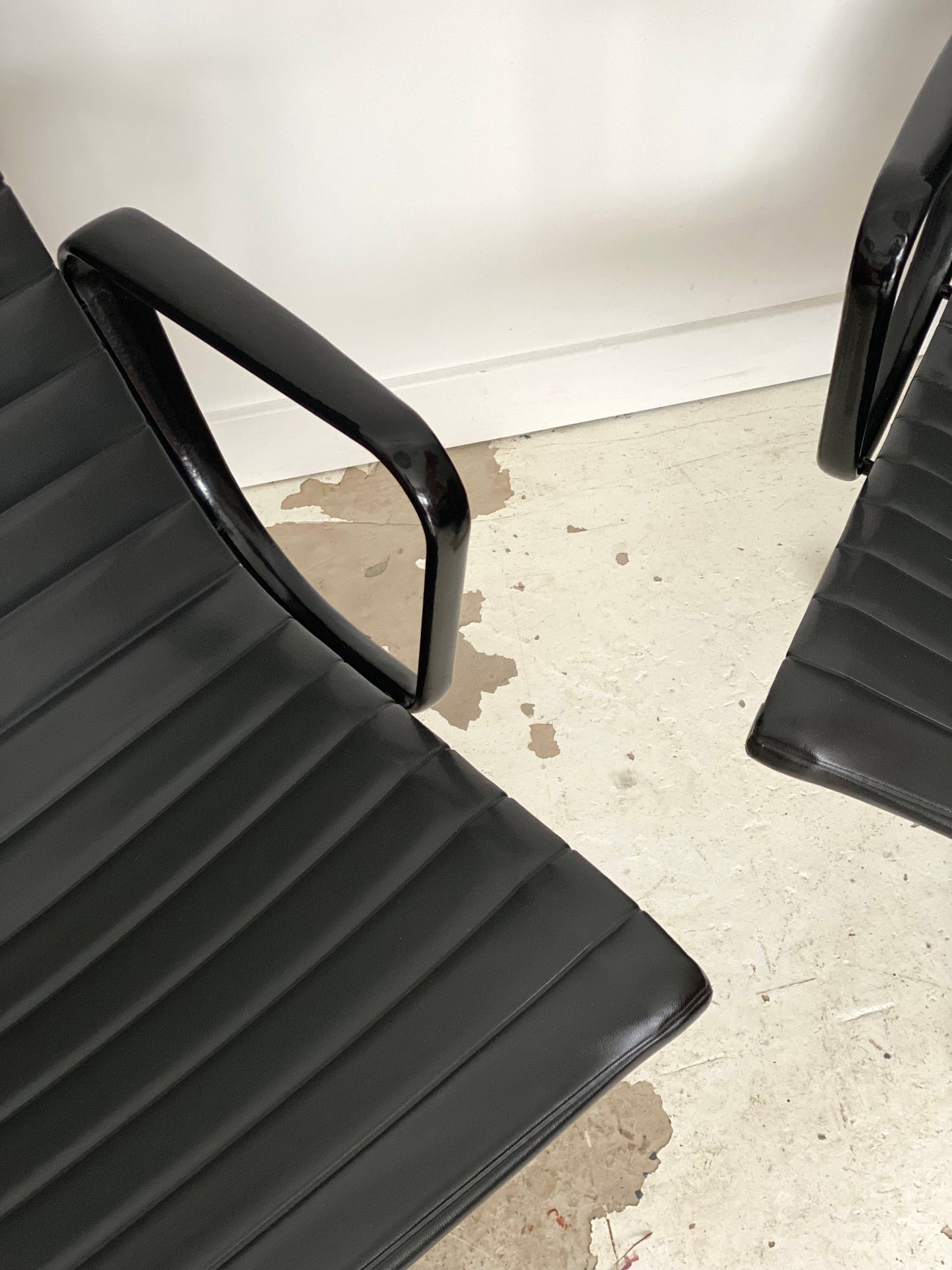 EA-682 lounge chair by Charles & Ray Eames for Herman Miller