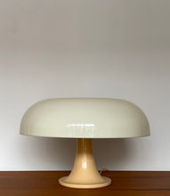 Load image into Gallery viewer, Nesso table lamp by Giancarlo Mattioli for Artemide
