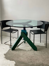 Load image into Gallery viewer, Vidun dining table by Vico Magistretti for De Padova
