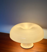 Load image into Gallery viewer, Nesso table lamp by Giancarlo Mattioli for Artemide

