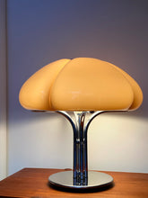 Charger l&#39;image dans la galerie, Lampe de table Quadrifoglio par Gae Aulenti pour iGuzzini

