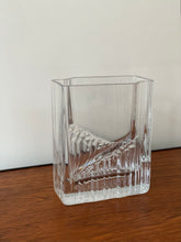 Load image into Gallery viewer, Sointu vase by Tapio Wirkkala for Iittala
