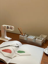 Load image into Gallery viewer, Canarie Desk Set by Bruno Munari
