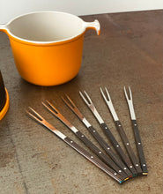 Load image into Gallery viewer, Fondue set by Enzo Mari for Le Creuset
