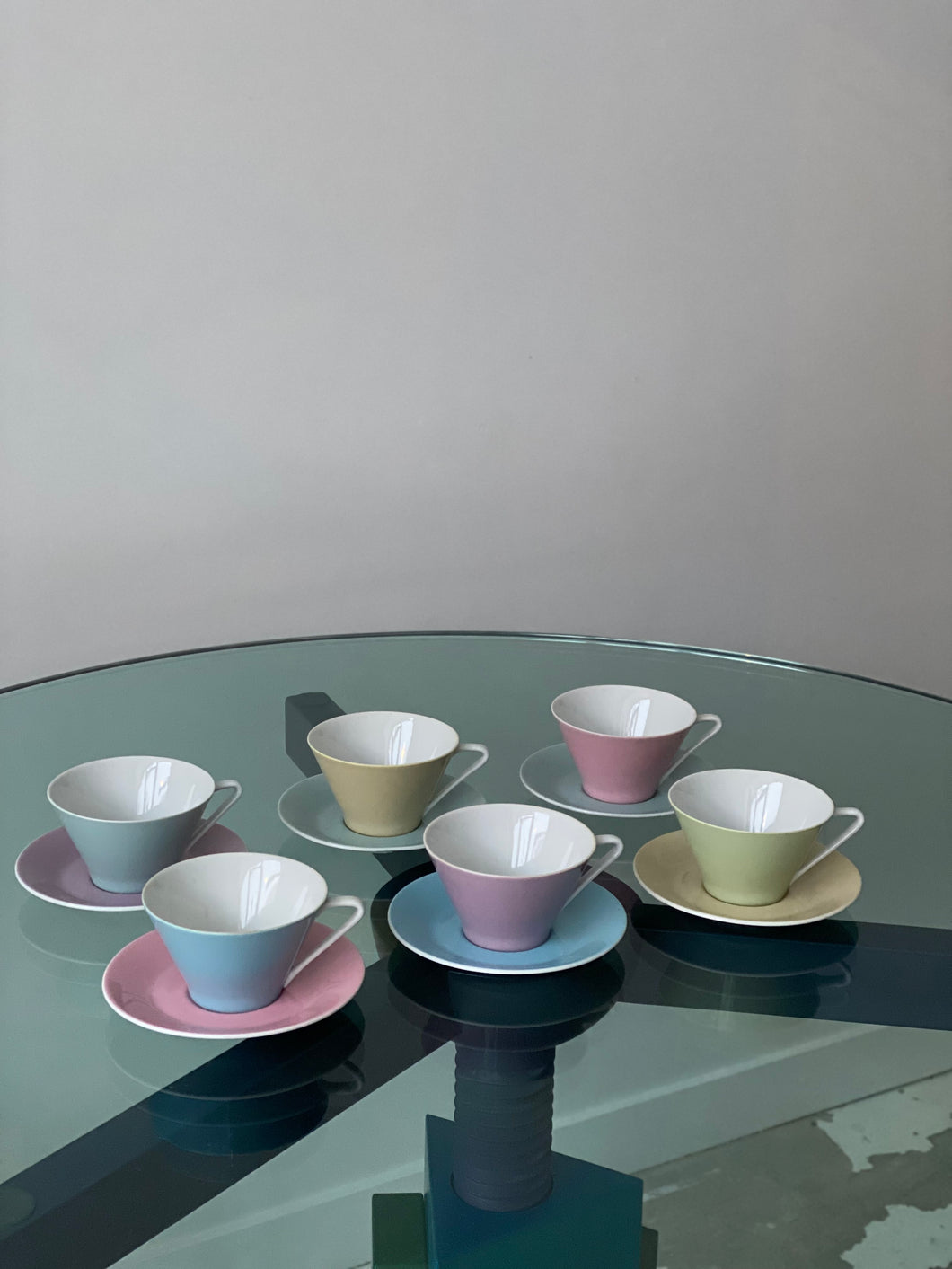 Set of 6 cups and saucers by Konvolut Lilien Porzellan