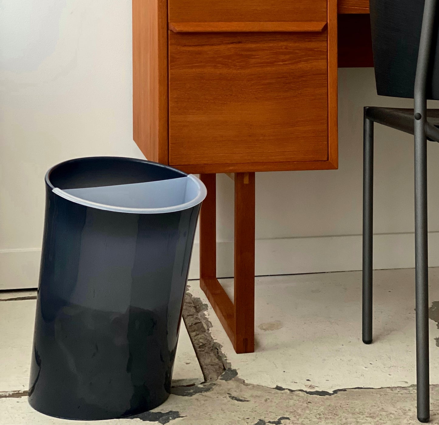 In Attesa wastepaper basket by Enzo Mari