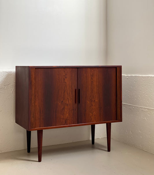 Armoire à rideaux en palissandre par Kai Kristiansen pour FM Møbler