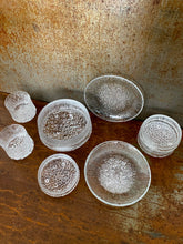 Load image into Gallery viewer, Ultima Thule service for 6 people by Tapio Wikkala for Iittala
