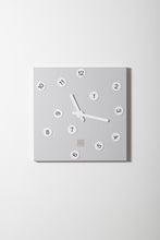 Charger l&#39;image dans la galerie, Horloge Oramai de Giulio Iacchetti
